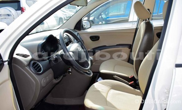 Buy Import Hyundai i10 White Car in Import - Dubai in Ali Sabieh Region Buy Import Hyundai i10 White Car in Import - Dubai in Ali Sabieh Region