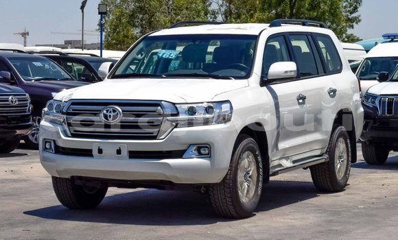 Acheter Neuf Voiture Toyota Land Cruiser Blanc à Alaili Dadda, Obock Acheter Neuf Voiture Toyota Land Cruiser Blanc à Alaili Dadda, Obock