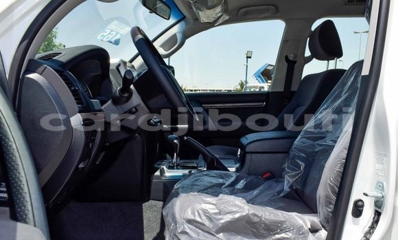 Acheter Neuf Voiture Toyota Land Cruiser Blanc à Alaili Dadda, Obock Acheter Neuf Voiture Toyota Land Cruiser Blanc à Alaili Dadda, Obock