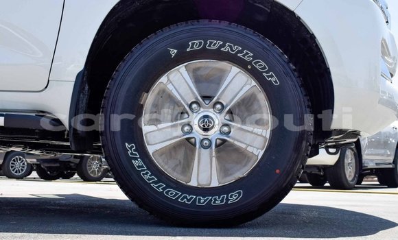 Acheter Neuf Voiture Toyota Land Cruiser Blanc à Alaili Dadda, Obock Acheter Neuf Voiture Toyota Land Cruiser Blanc à Alaili Dadda, Obock