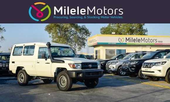 Acheter Neuf Voiture Toyota Land Cruiser Blanc à Alaili Dadda, Obock Acheter Neuf Voiture Toyota Land Cruiser Blanc à Alaili Dadda, Obock