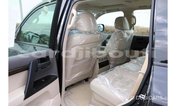 Buy Import Toyota Land Cruiser Black Car in Import - Dubai in Ali Sabieh Region Buy Import Toyota Land Cruiser Black Car in Import - Dubai in Ali Sabieh Region