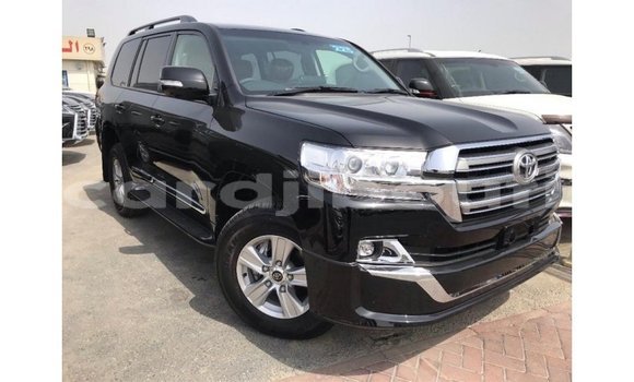Acheter Import Voiture Toyota Land Cruiser Noir à Import - Dubai, Ali Sabieh Region Acheter Import Voiture Toyota Land Cruiser Noir à Import - Dubai, Ali Sabieh Region