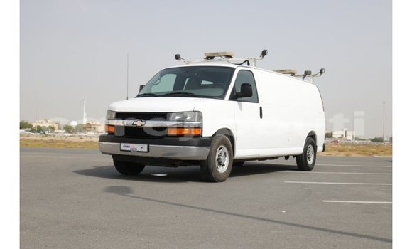 Acheter Import Voiture Chevrolet Express Blanc à Import - Dubai, Ali Sabieh Region