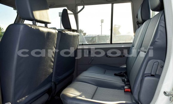 Buy New Toyota Land Cruiser White Car in Alaili Dadda in Obock Buy New Toyota Land Cruiser White Car in Alaili Dadda in Obock