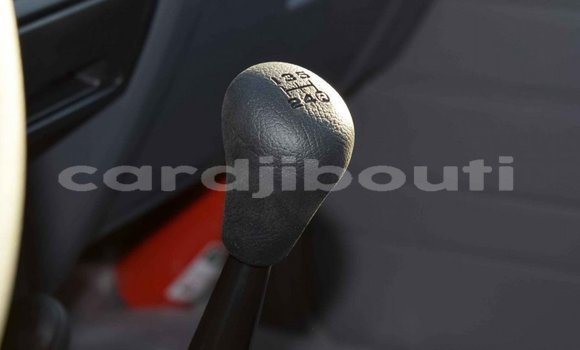 Buy New Toyota Land Cruiser White Car in Alaili Dadda in Obock Buy New Toyota Land Cruiser White Car in Alaili Dadda in Obock