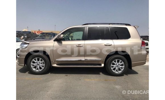 Acheter Import Voiture Toyota Land Cruiser Autre à Import - Dubai, Ali Sabieh Region Acheter Import Voiture Toyota Land Cruiser Autre à Import - Dubai, Ali Sabieh Region