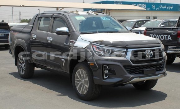 Acheter Import Voiture Toyota Hilux Noir à Import - Dubai, Ali Sabieh Region Acheter Import Voiture Toyota Hilux Noir à Import - Dubai, Ali Sabieh Region