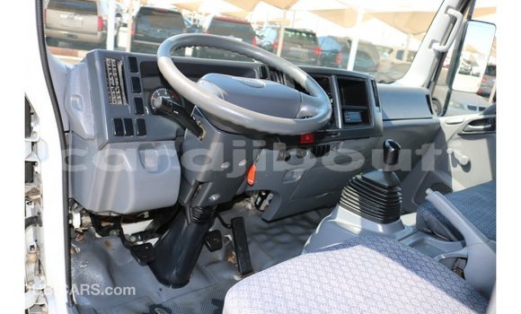 Acheter Import Voiture Isuzu Rodeo Blanc à Import - Dubai, Ali Sabieh Region