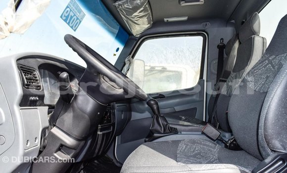 Buy Import Mercedes-Benz 190 White Car in Import - Dubai in Ali Sabieh Region Buy Import Mercedes-Benz 190 White Car in Import - Dubai in Ali Sabieh Region