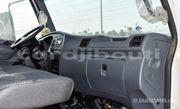 Buy Import Mercedes-Benz 190 White Car in Import - Dubai in Ali Sabieh Region Buy Import Mercedes-Benz 190 White Car in Import - Dubai in Ali Sabieh Region