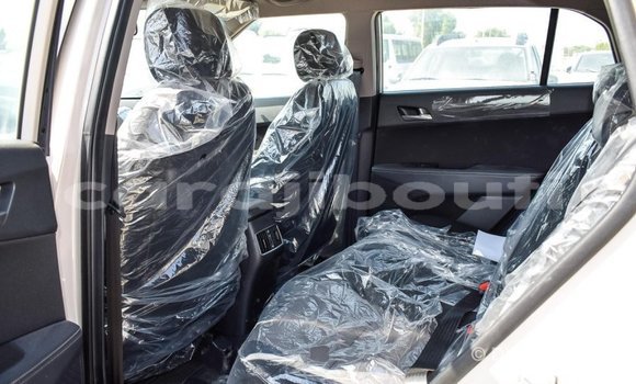 Buy Import Hyundai Creta Beige Car in Import - Dubai in Ali Sabieh Region Buy Import Hyundai Creta Beige Car in Import - Dubai in Ali Sabieh Region