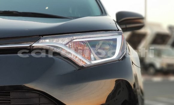 Buy Import Toyota 4Runner Black Car in Import - Dubai in Ali Sabieh Region Buy Import Toyota 4Runner Black Car in Import - Dubai in Ali Sabieh Region