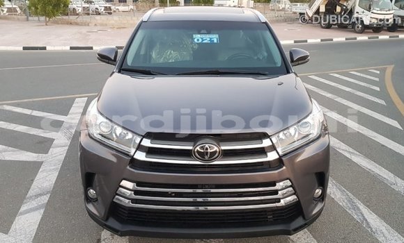 Buy Import Toyota Highlander Other Car in Import - Dubai in Ali Sabieh Region Buy Import Toyota Highlander Other Car in Import - Dubai in Ali Sabieh Region