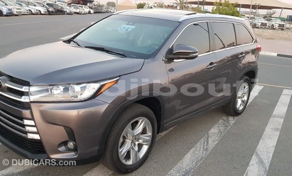 Buy Import Toyota Highlander Other Car in Import - Dubai in Ali Sabieh Region Buy Import Toyota Highlander Other Car in Import - Dubai in Ali Sabieh Region