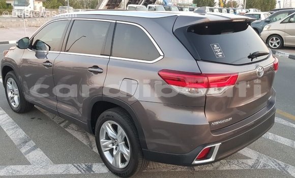 Buy Import Toyota Highlander Other Car in Import - Dubai in Ali Sabieh Region Buy Import Toyota Highlander Other Car in Import - Dubai in Ali Sabieh Region
