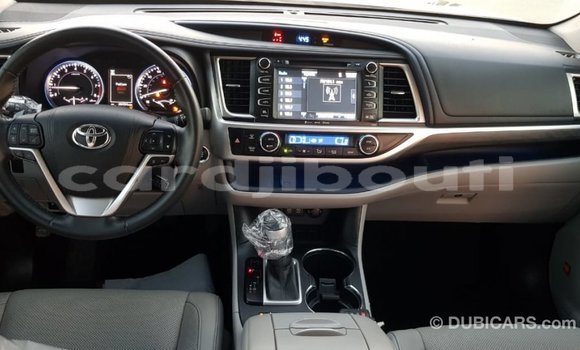 Buy Import Toyota Highlander Other Car in Import - Dubai in Ali Sabieh Region Buy Import Toyota Highlander Other Car in Import - Dubai in Ali Sabieh Region