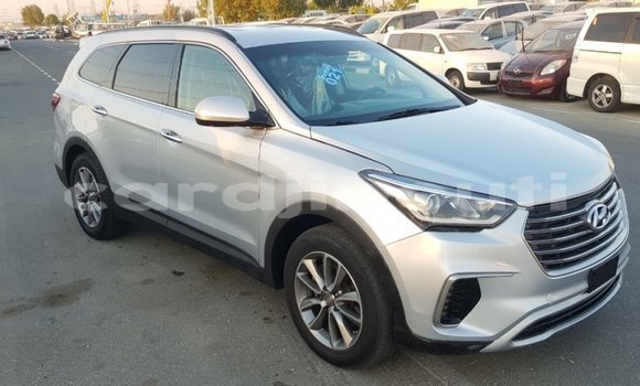 Buy Import Hyundai Santa Fe Other Car in Import - Dubai in Ali Sabieh Region Buy Import Hyundai Santa Fe Other Car in Import - Dubai in Ali Sabieh Region