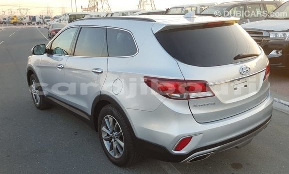 Buy Import Hyundai Santa Fe Other Car in Import - Dubai in Ali Sabieh Region Buy Import Hyundai Santa Fe Other Car in Import - Dubai in Ali Sabieh Region