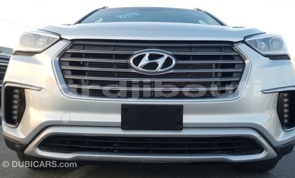 Buy Import Hyundai Santa Fe Other Car in Import - Dubai in Ali Sabieh Region Buy Import Hyundai Santa Fe Other Car in Import - Dubai in Ali Sabieh Region