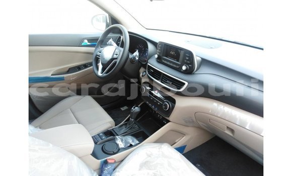 Buy Import Hyundai Tucson White Car in Import - Dubai in Ali Sabieh Region Buy Import Hyundai Tucson White Car in Import - Dubai in Ali Sabieh Region