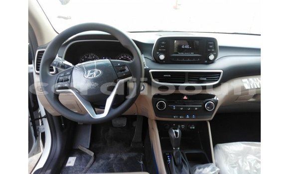 Buy Import Hyundai Tucson White Car in Import - Dubai in Ali Sabieh Region Buy Import Hyundai Tucson White Car in Import - Dubai in Ali Sabieh Region