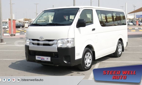 Acheter Import Voiture Toyota Hiace Blanc à Import - Dubai, Ali Sabieh Region Acheter Import Voiture Toyota Hiace Blanc à Import - Dubai, Ali Sabieh Region