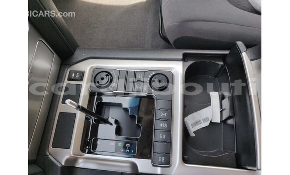 Acheter Import Voiture Toyota Land Cruiser Autre à Import - Dubai, Ali Sabieh Region Acheter Import Voiture Toyota Land Cruiser Autre à Import - Dubai, Ali Sabieh Region