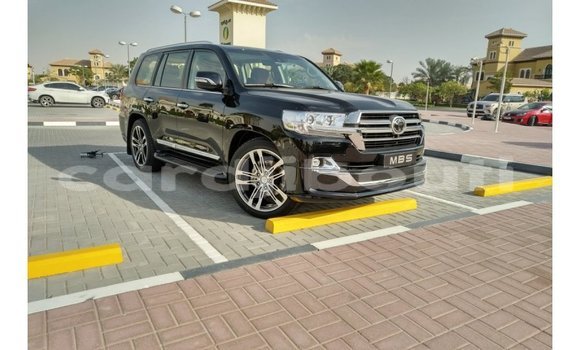 Acheter Import Voiture Toyota Land Cruiser Noir à Import - Dubai, Ali Sabieh Region Acheter Import Voiture Toyota Land Cruiser Noir à Import - Dubai, Ali Sabieh Region